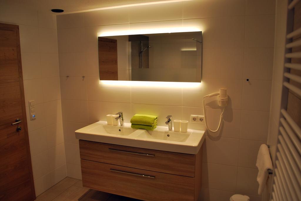 Ferienwohnung Nuener Grins Εξωτερικό φωτογραφία